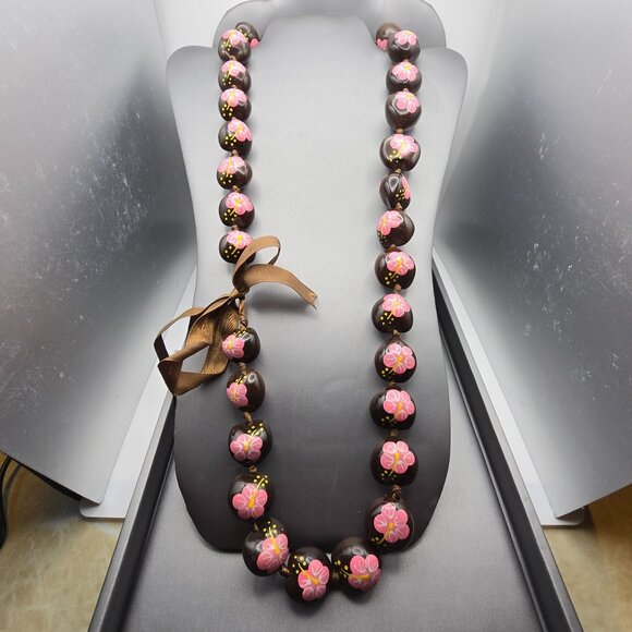 VTG Hawaiian Kukui Nut Lei 30" Brown w/ Hand Painted Pink Hibiscus Ribbon Tie - Picture 1 of 10